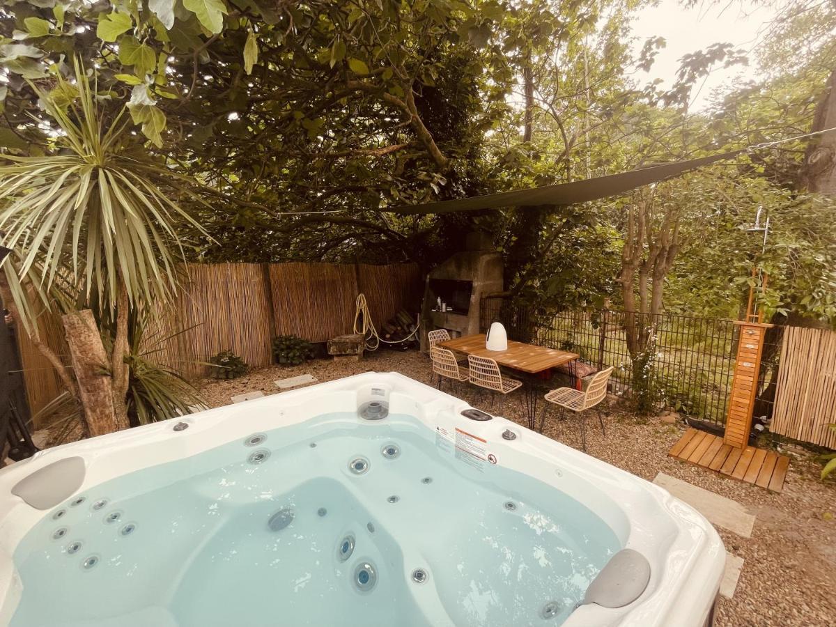 Maison Dans Les Arbres, Spa, Tennis, Parking Nîmes Eksteriør billede